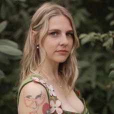 Ten Thousand Roses - Dori Freeman